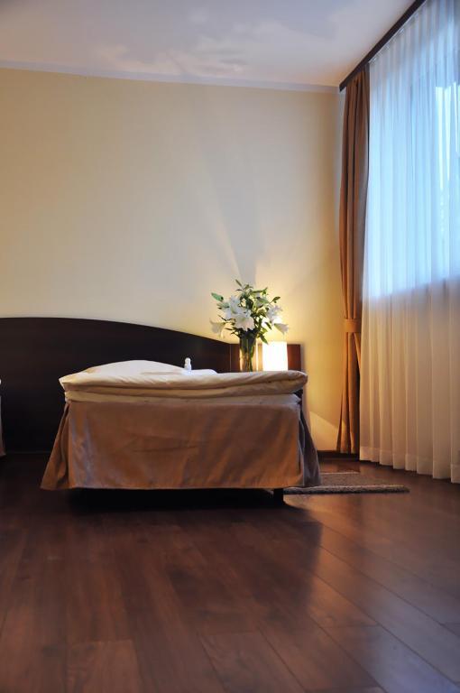 Hotel Pojezierze シュチェチネク エクステリア 写真