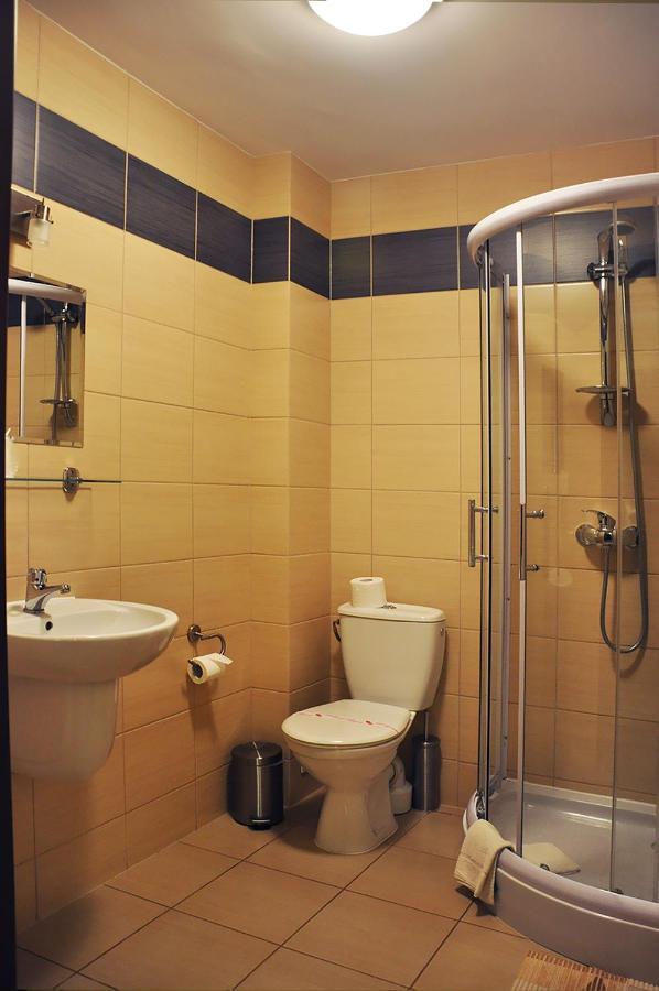 Hotel Pojezierze シュチェチネク 部屋 写真