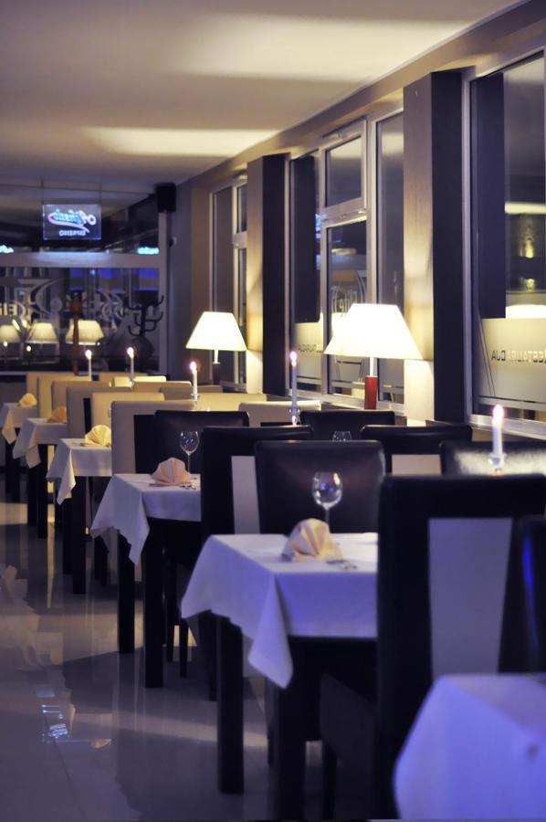 Hotel Pojezierze シュチェチネク エクステリア 写真