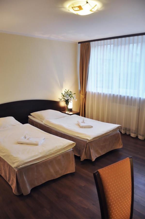 Hotel Pojezierze シュチェチネク エクステリア 写真