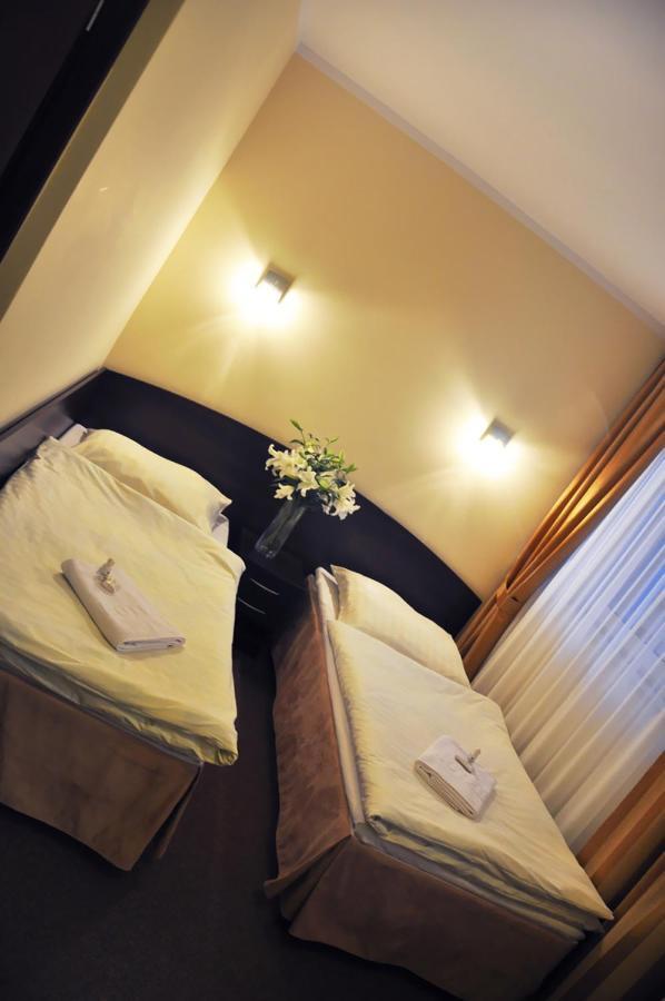 Hotel Pojezierze シュチェチネク 部屋 写真